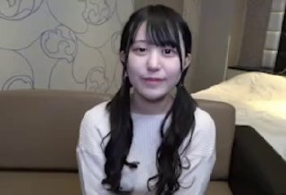【小寶尋花】深夜帶你找外圍妹子，黑色長裙苗條身材御姐，蹲著口交沙發上開操，騎乘自己動翹起屁股後入…