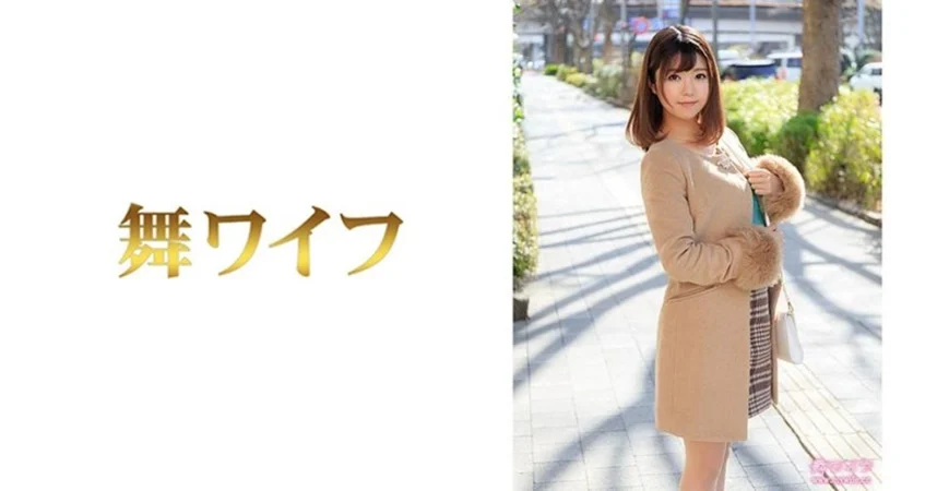 花臂纹身甜美齐逼短裤小姐姐 超近距离视角拍摄 扣穴张开双腿抽插猛操